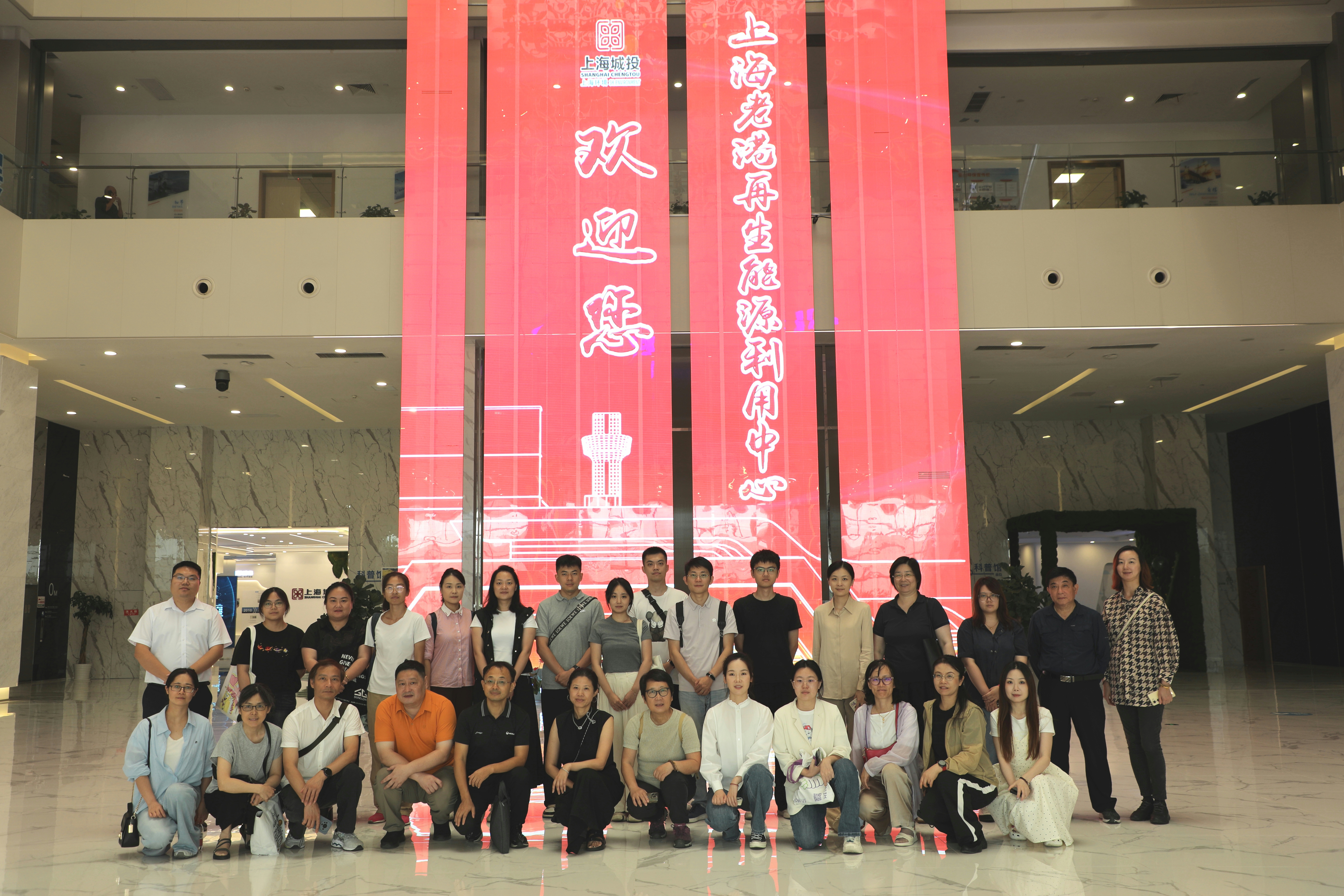 下午老港合影0ea969d9e0ddb6cf7dc0cf9659c539be.jpg