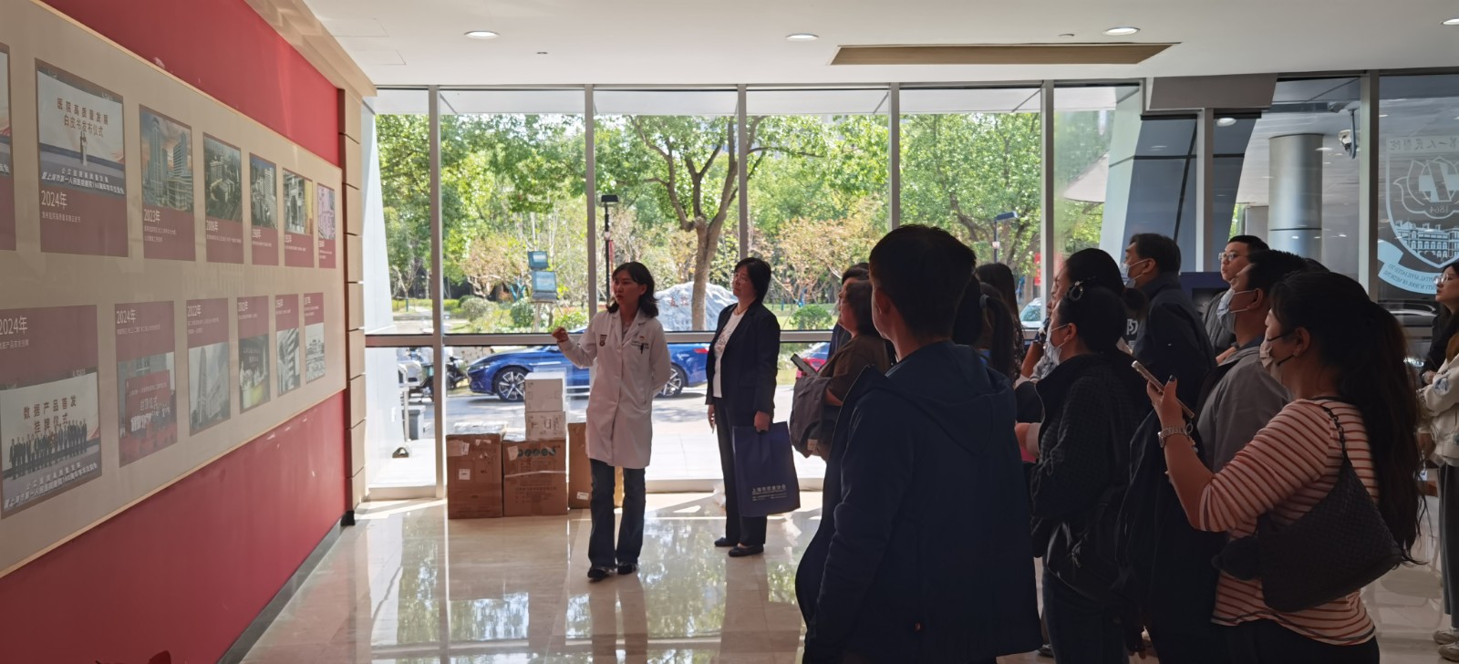 5一医南院张主任介绍(1).jpg 5一医南院张主任介绍(1).jpg